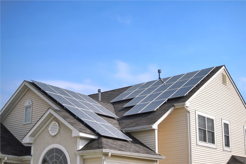 The Solar Energy Low-Down: What are the True Benefits of Rooftop Solar Panel Installations?